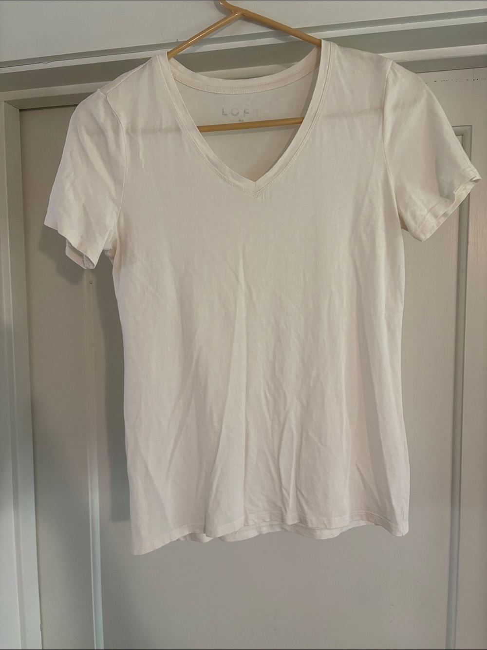LOFT White V-Neck Short Sleeve Tee